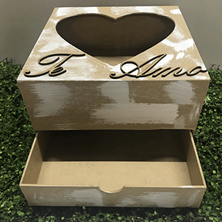 Caixa Box Coração Vazado - und
